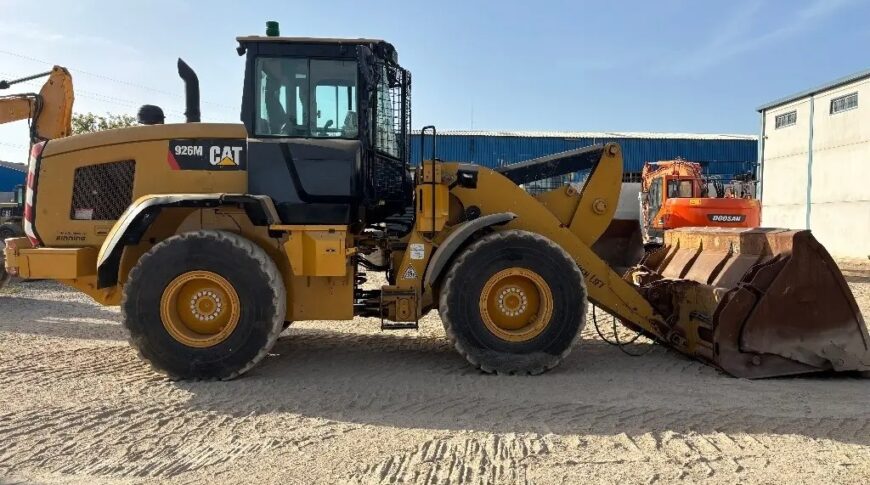 cat-926m,3244733f cat-926m,3244733f