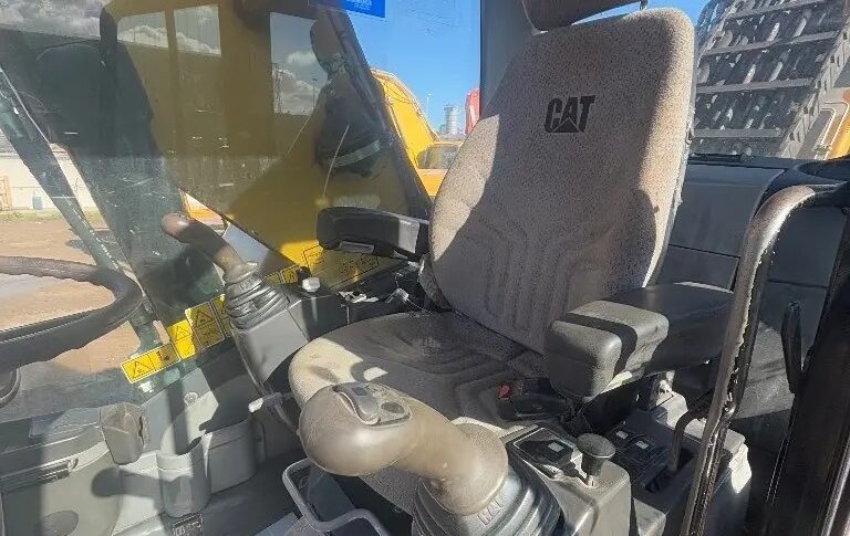 cat-mh318d,d0a5a587 cat-mh318d,d0a5a587